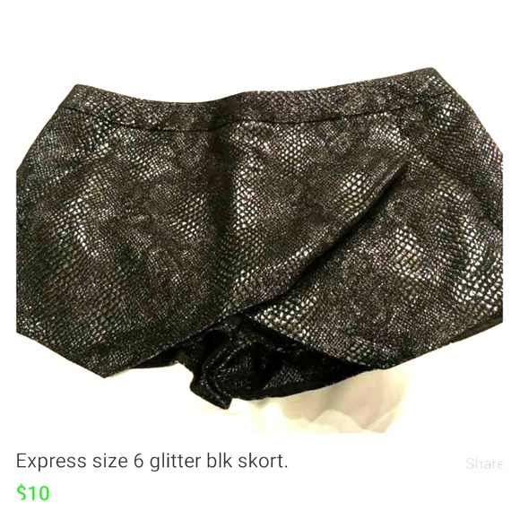 Express Pants - Snake skin looking skort